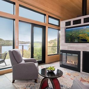 Beaver Lakefront Cabins - Couples Only Getaways
